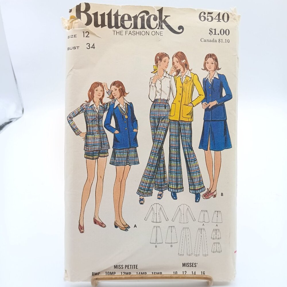 UNCUT Sewing PATTERN Butterick 6540, Misses 1971 Jacket Pants Shorts and Skirt